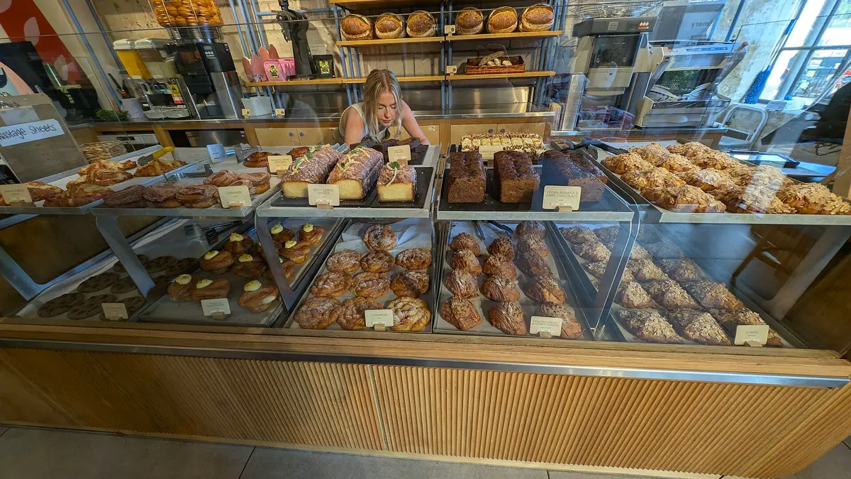 Jus Bakes – bakery in Vickerstown, Barrow-in-Furness